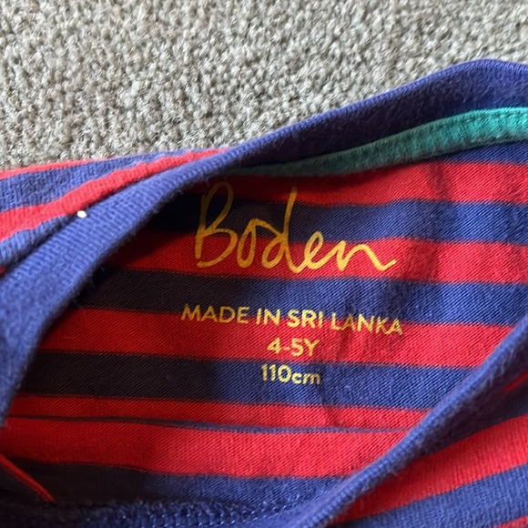 Gently used Boden long sleeve t-shirt, size 4-5 - Picture 3 of 4
